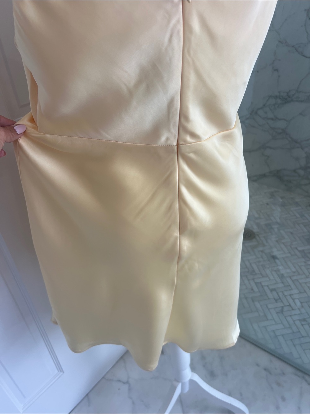 Billy J New with tags Silky yellow Slip Dress - Women’s dress size 16 - Picture 4 of 11